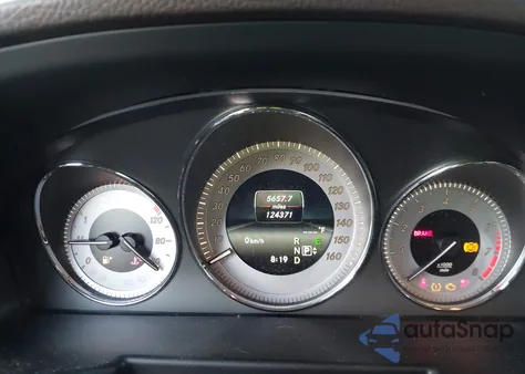 2015 Mercedes-Benz Glk 350 4Matic z USA, uszkodzony, nr VIN WDCGG8JB9FG435201